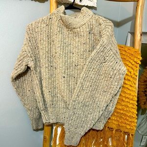 The brand is Banana Republic